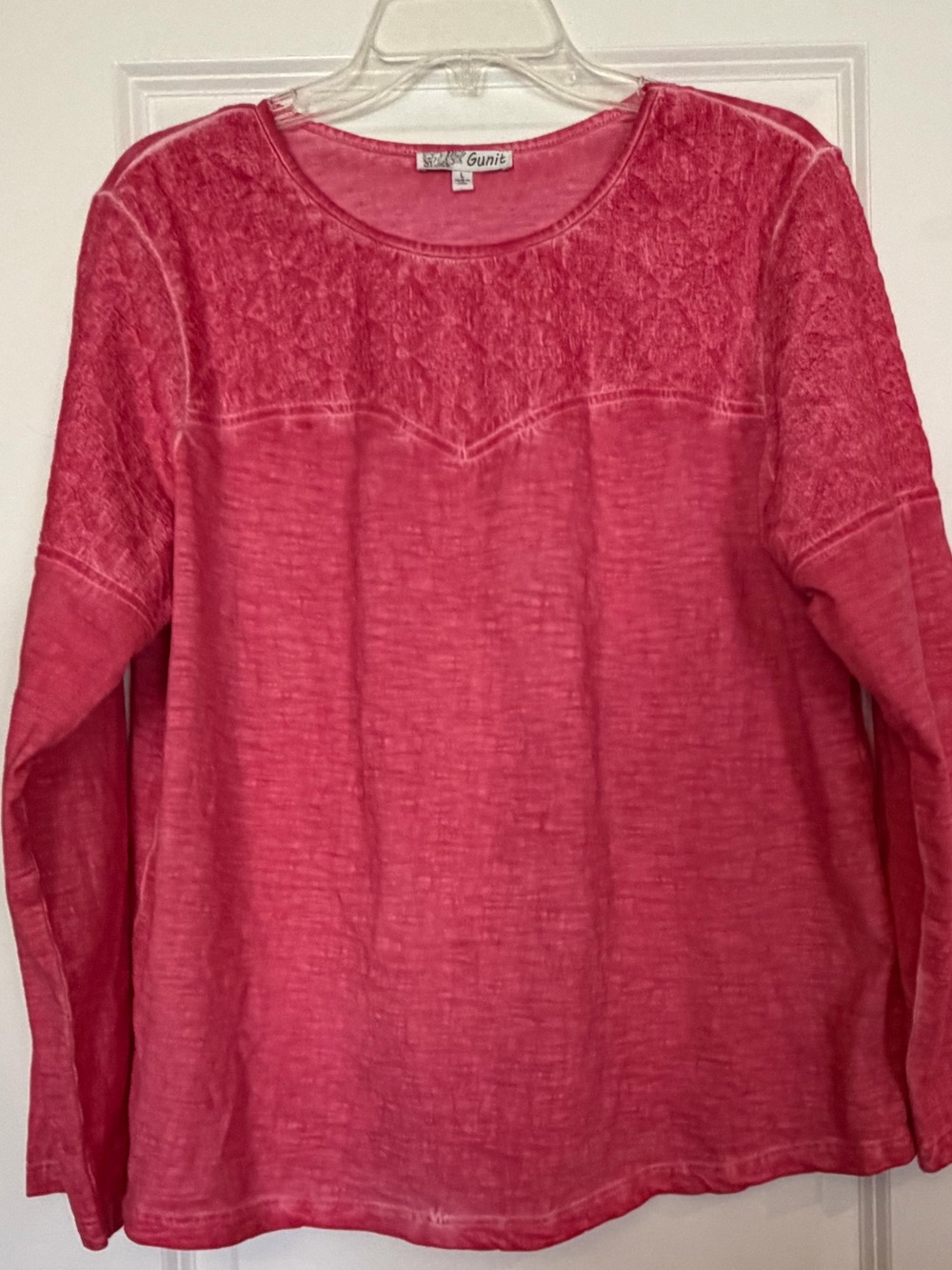 Long-Sleeve Lace Yoke Tee in Rose